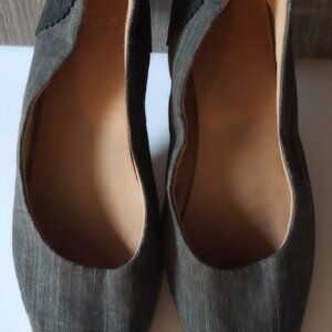 UGG Australia Tassel Women's Shoes Size 7 Black